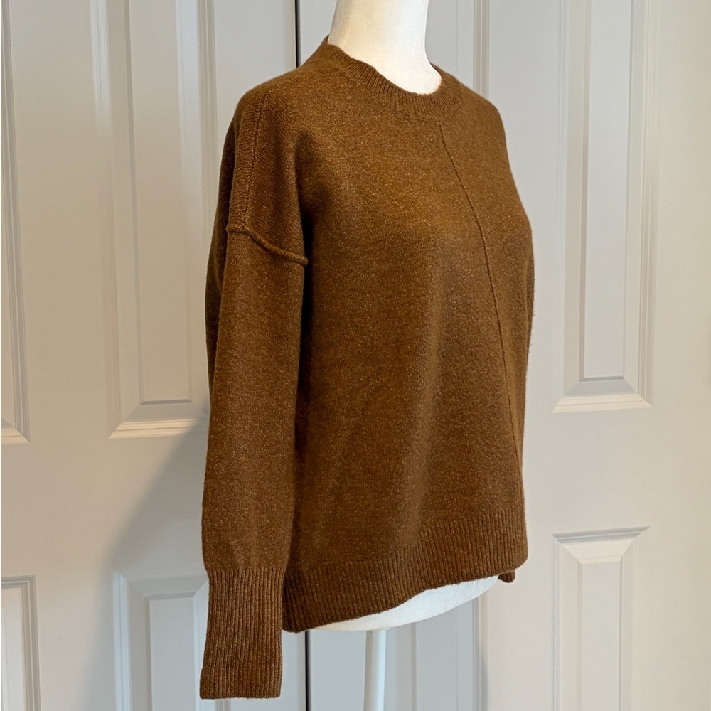 Vince Camuto Brown Crew Neck Sweater Size XS - Picture 3 of 10